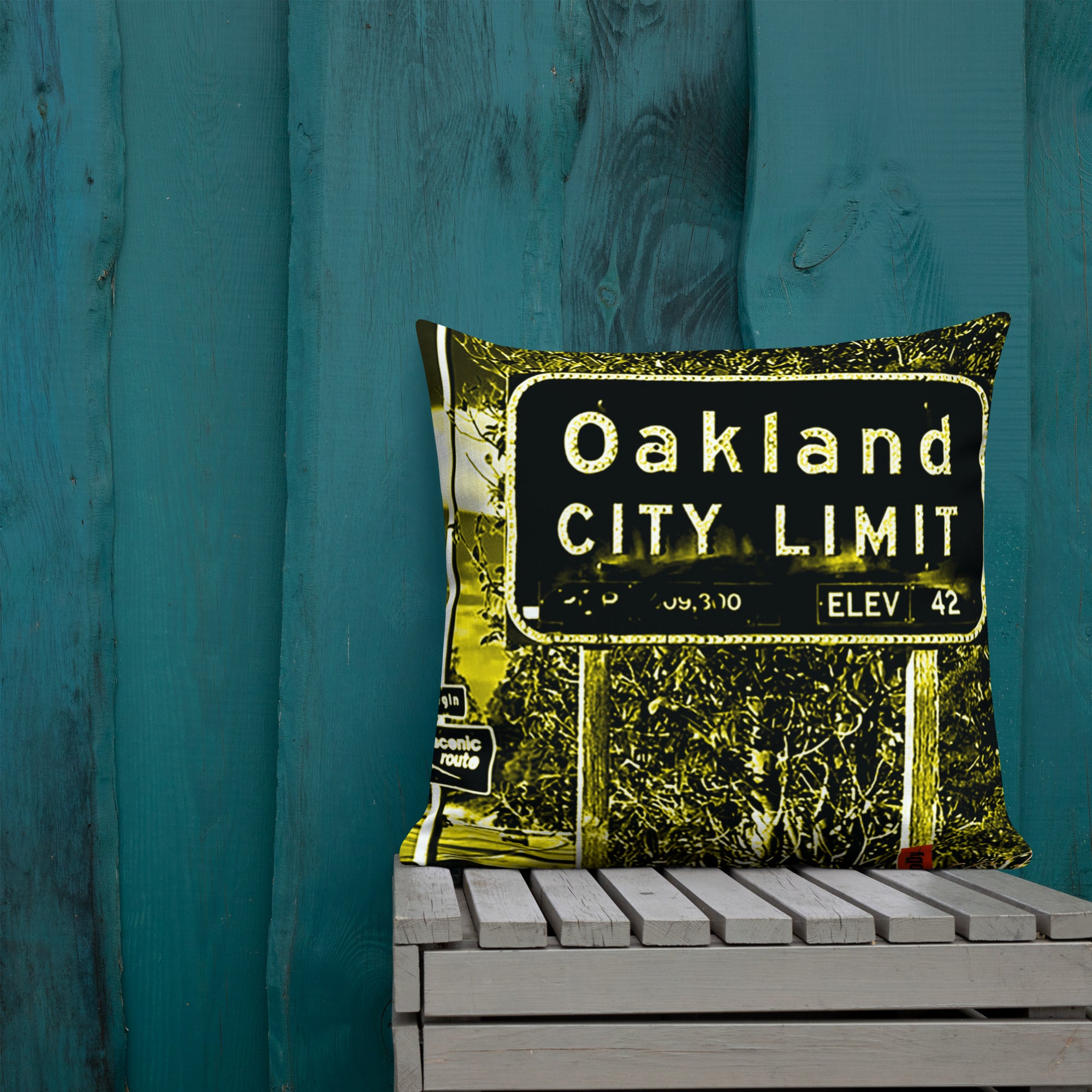 Oak City Premium Pillow image 18